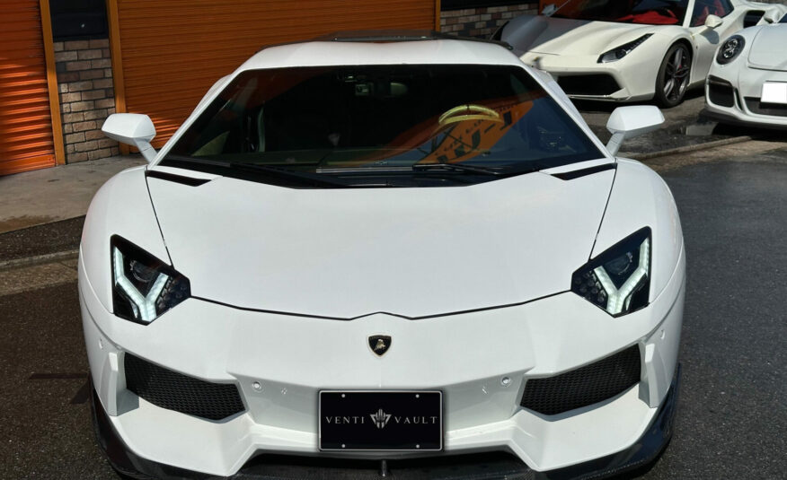 2012 Lamborghini Aventador LP700-4