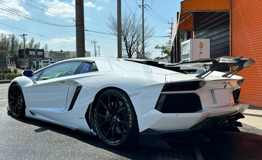 2012 Lamborghini Aventador LP700-4