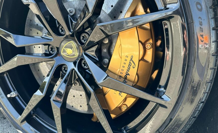2012 Lamborghini Aventador LP700-4