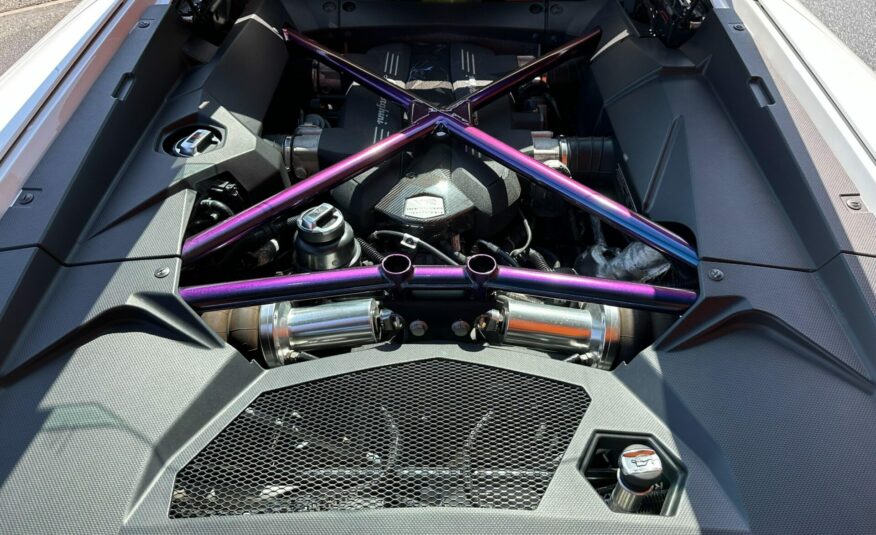 2012 Lamborghini Aventador LP700-4