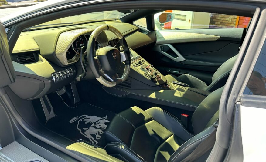 2012 Lamborghini Aventador LP700-4