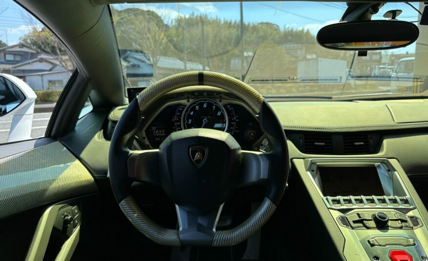 2012 Lamborghini Aventador LP700-4