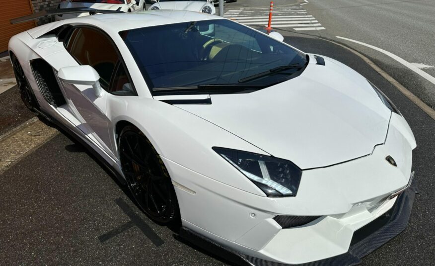 2012 Lamborghini Aventador LP700-4