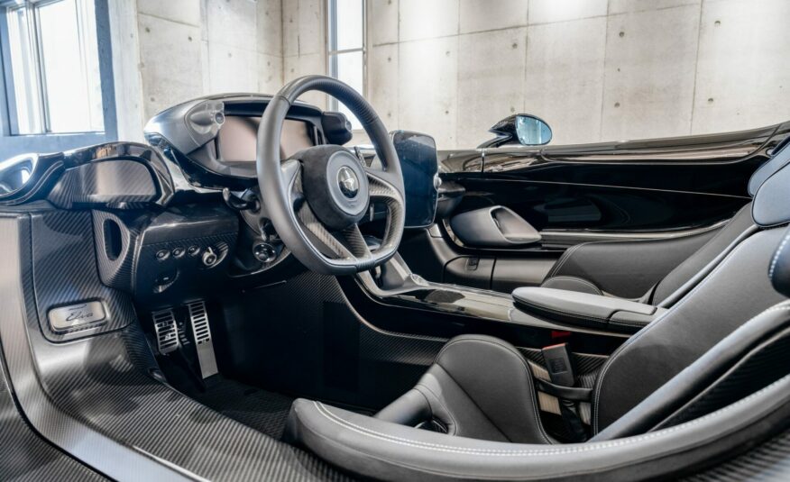 2022 McLaren Elva
