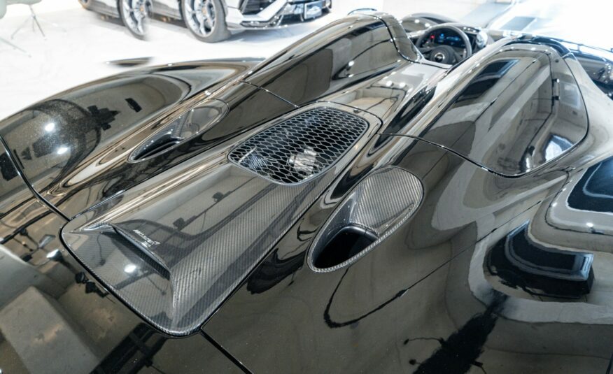 2022 McLaren Elva