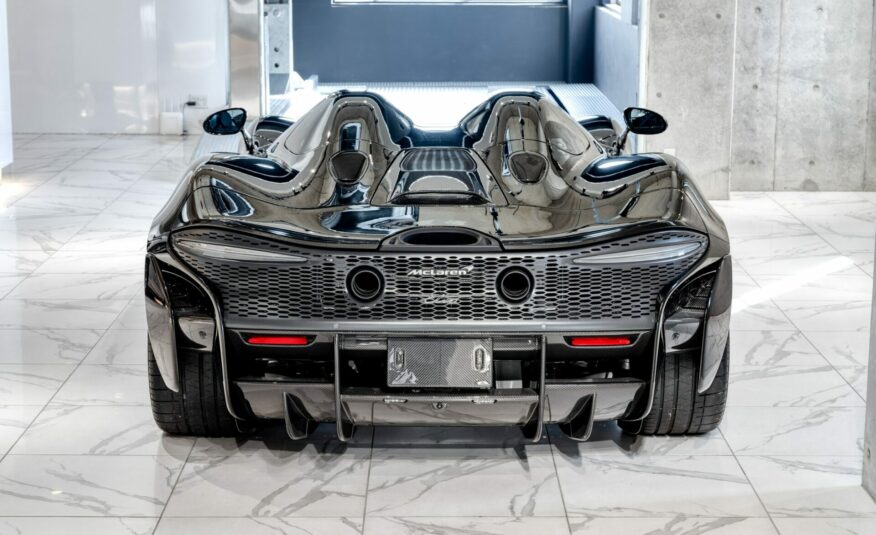 2022 McLaren Elva