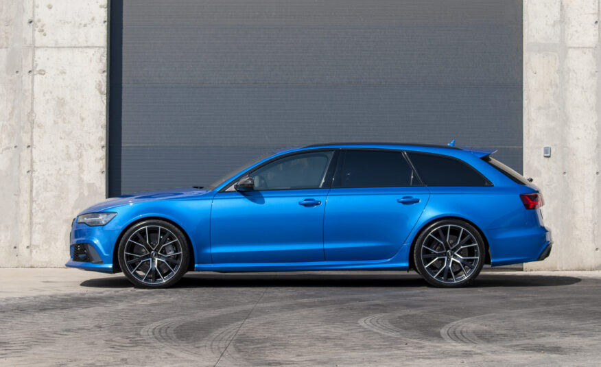 2016 Audi RS 6 Avant Performance