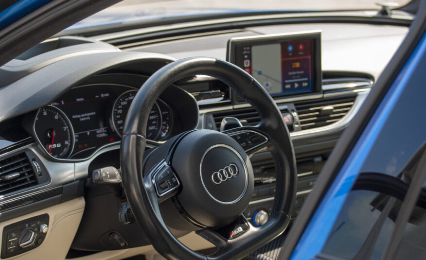 2016 Audi RS 6 Avant Performance
